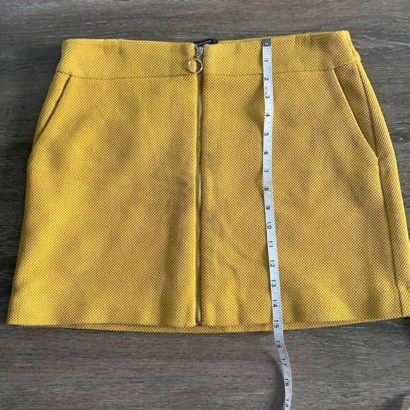 Promod mini skirt with zip front and side pockets gold color sz 8 - Picture 9 of 9